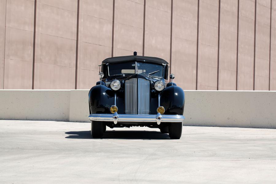  Packard Twelve All-Weather Cabriolet by Brunn 1938 года  (фото 18 из 25)